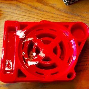 Set of 7 outdoor paper plate holders